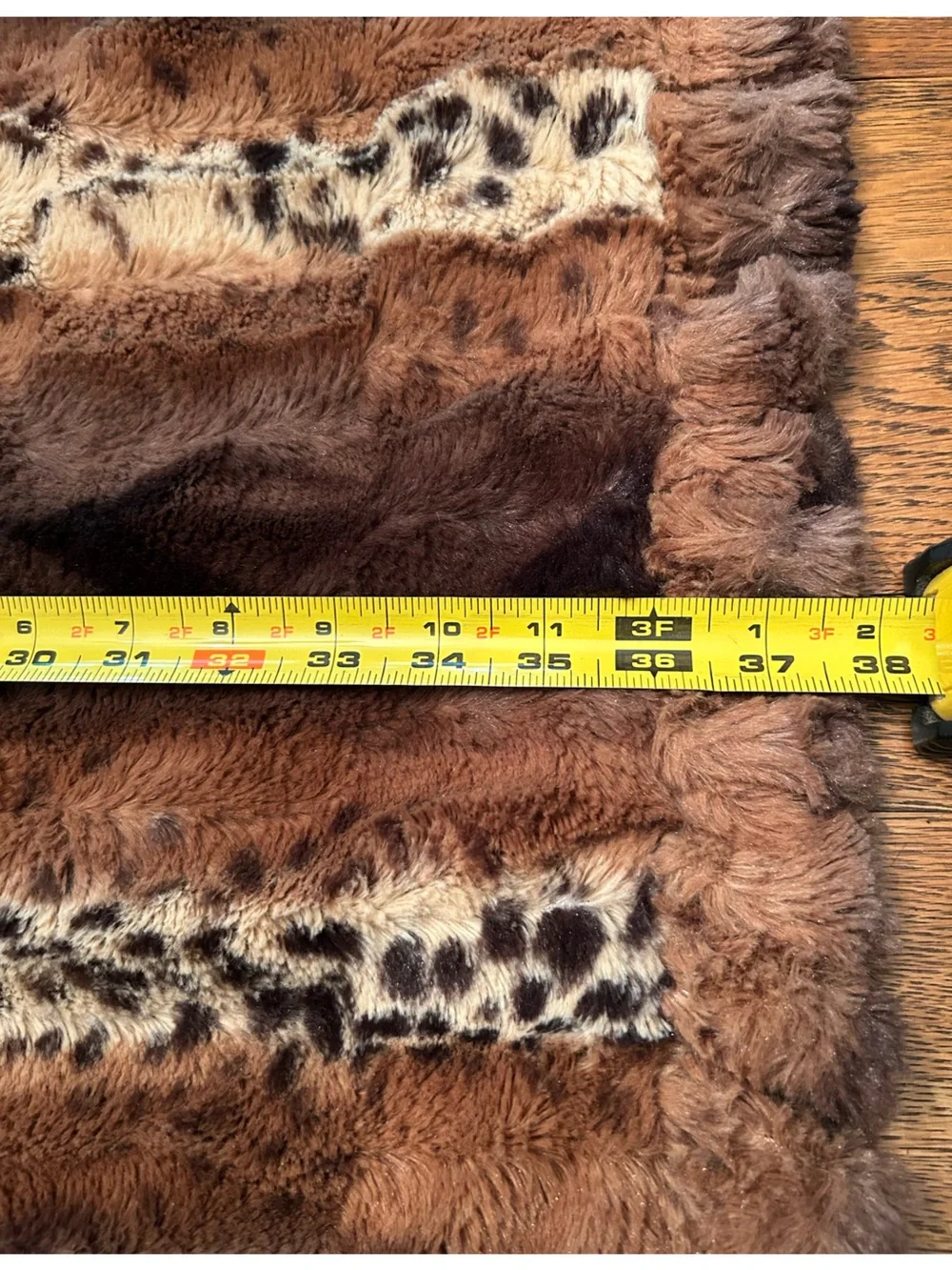Bessie&Barnie ultra-soft Luxury Blanket-FauxFur Leopard Stripe-reverses to brown